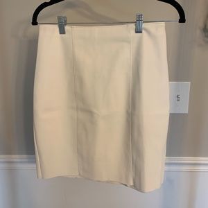NEW EXPRESS WHITE FAUX LEATHER PENCIL SKIRT
